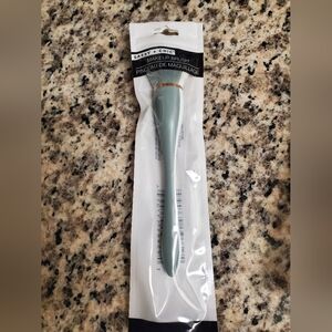 Sassy & Chic MakeUp Brush